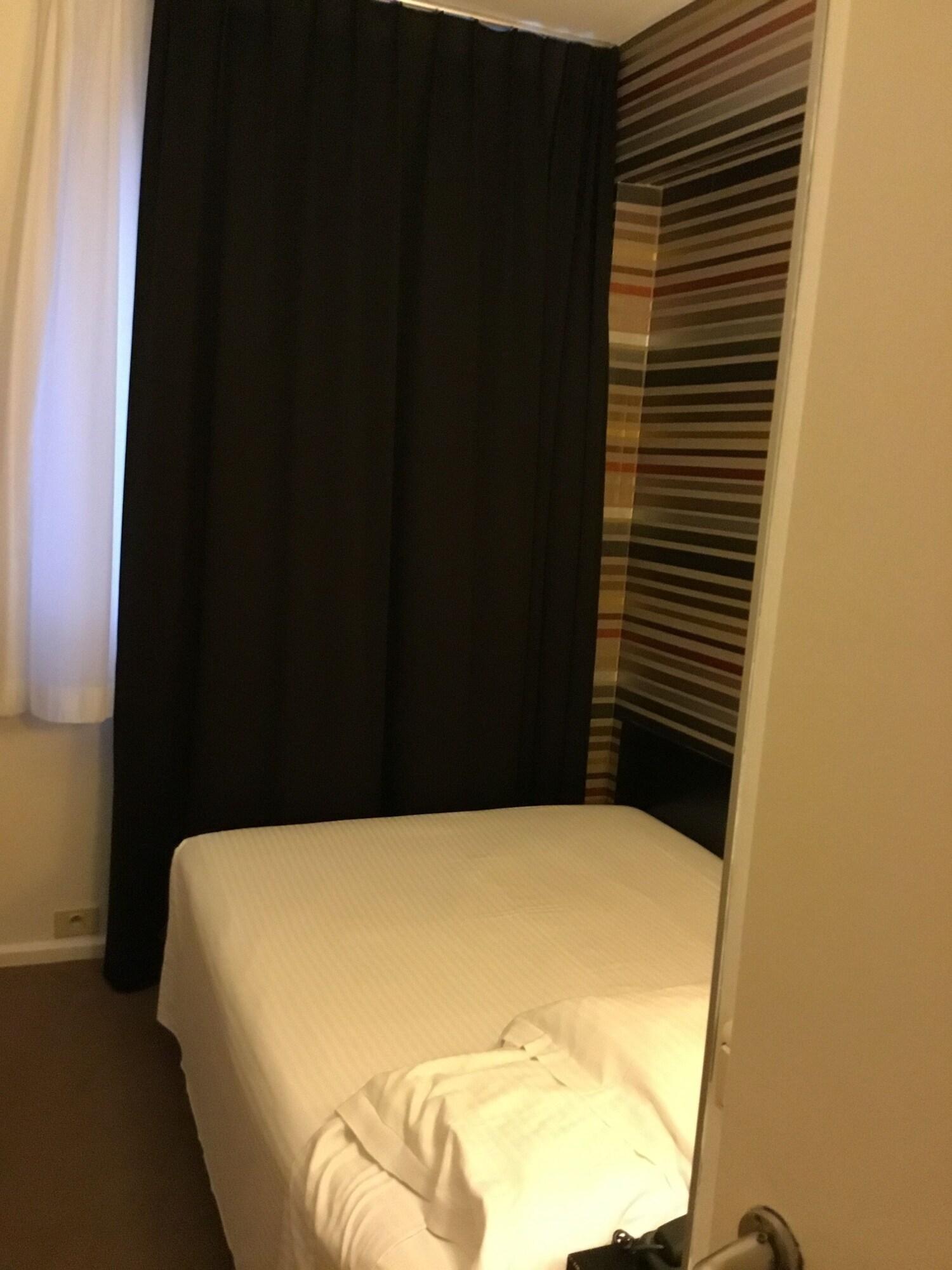 Queen Anne Hotel 3*